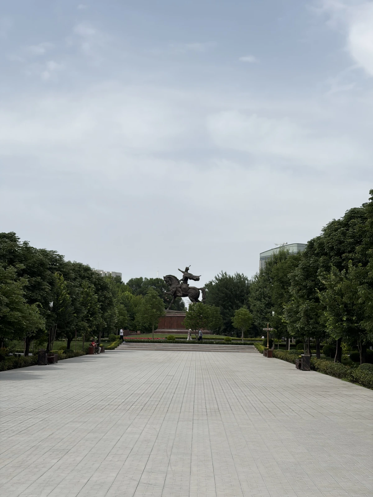 <p>Величественно</p>